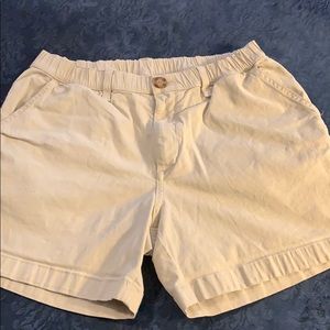 mens chubbies khaki shorts size medium (flaws)